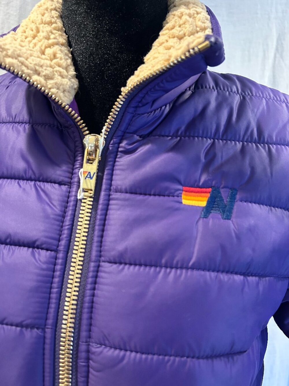 Aviator Nation Sunburst Gloxina puffer size XS